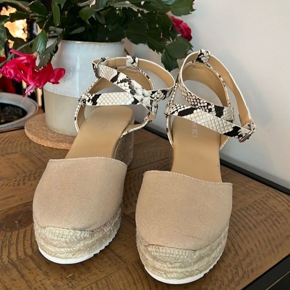 Nine West platform sandals - Picture 1 of 6